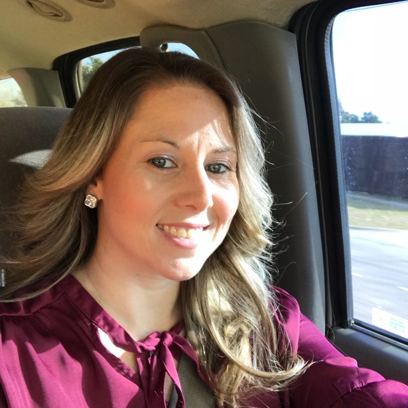 Meet your Posher, Lindsey - Picture 1 of 1